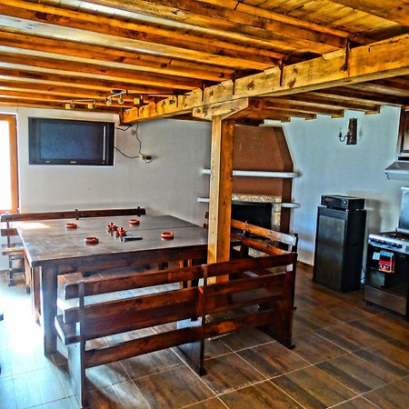 Krai Potoka Hotel Krushuna Ngoại thất bức ảnh
